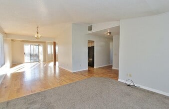 1563 Sunset Dr in Emmett, ID - Building Photo - Building Photo