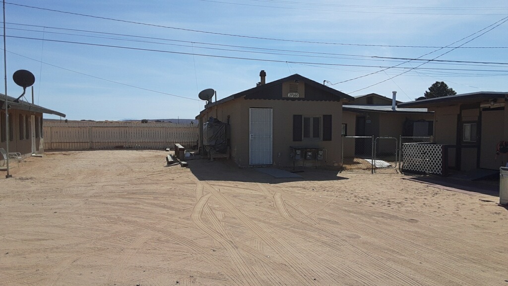 27060 Twenty Mule Team Rd in Boron, CA - Building Photo