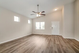 2547 W Lynne Ave in Phoenix, AZ - Building Photo - Building Photo