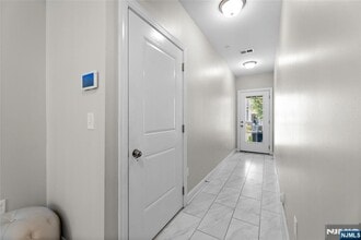 129 Roosevelt Dr in Wood Ridge, NJ - Building Photo - Building Photo