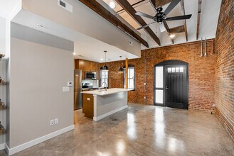 235 Old South High St in Harrisonburg, VA - Building Photo - Building Photo