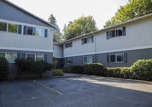 Knight Apartments in Portland, OR - Foto de edificio - Building Photo