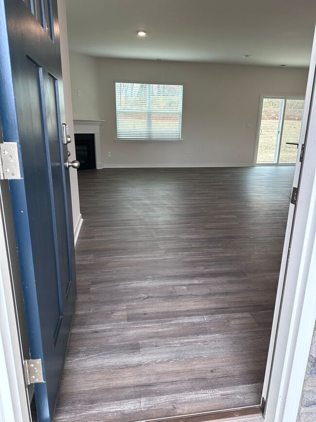 546 13th Ave Dr NE in Hickory, NC - Building Photo - Building Photo