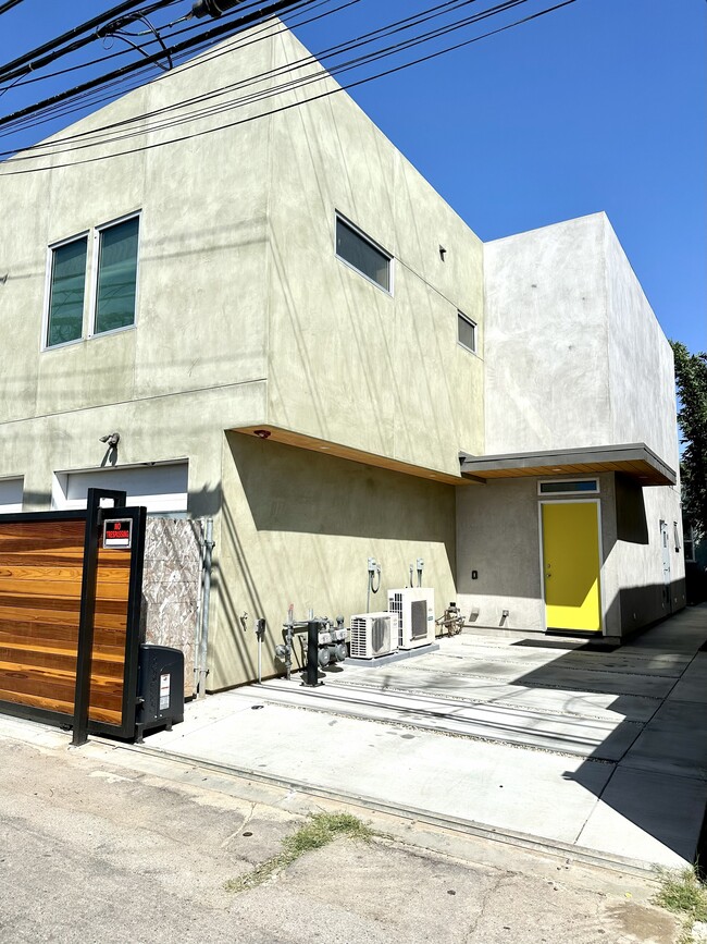 1842 9th St in Santa Monica, CA - Building Photo - Building Photo