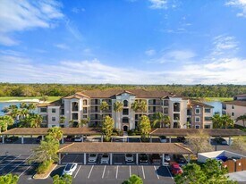 16904 Vardon Ter, Unit 301 in Bradenton, FL - Building Photo