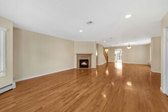 79 Myrtle Ave in Edgewater, NJ - Building Photo - Building Photo