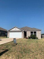 4614 Kami Dr in Jonesboro, AR - Building Photo