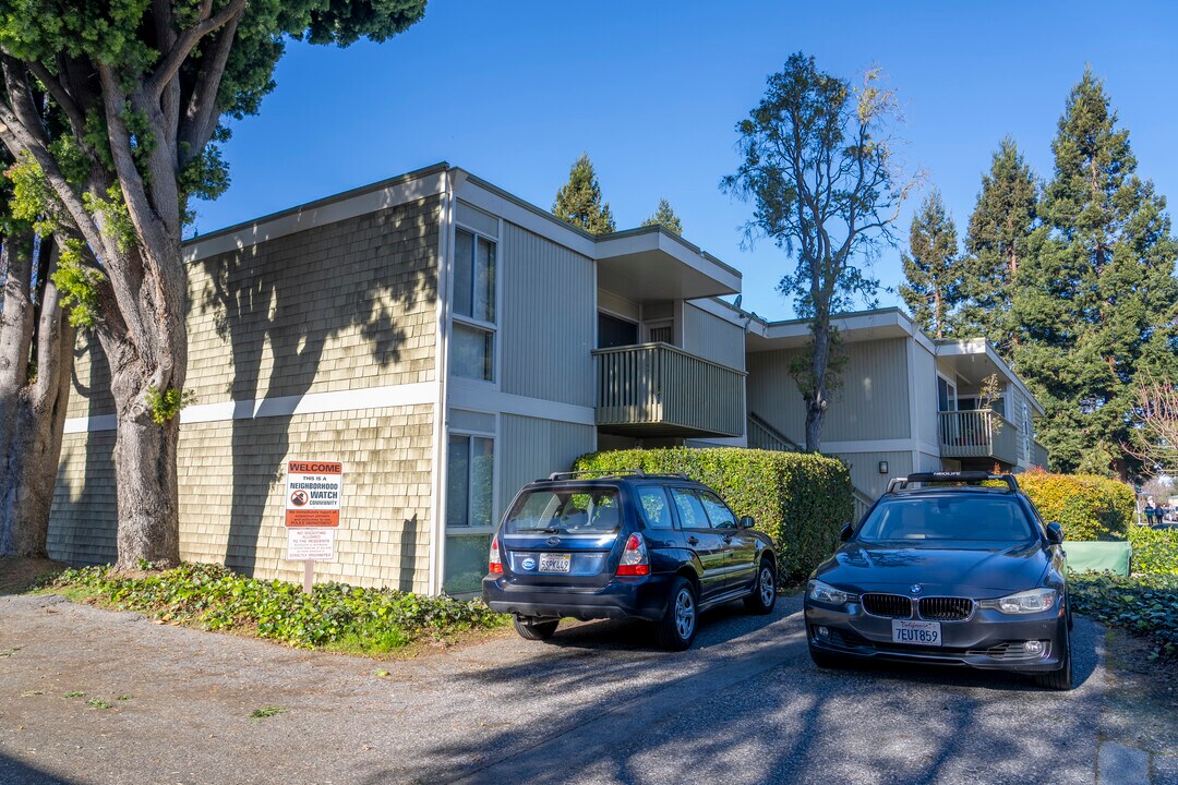 Saint Francis in Mountain View, CA - Building Photo