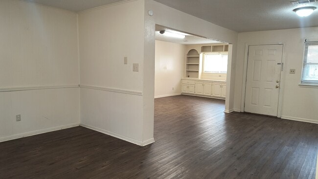 2313 Starlite Dr in Pine Bluff, AR - Building Photo - Building Photo