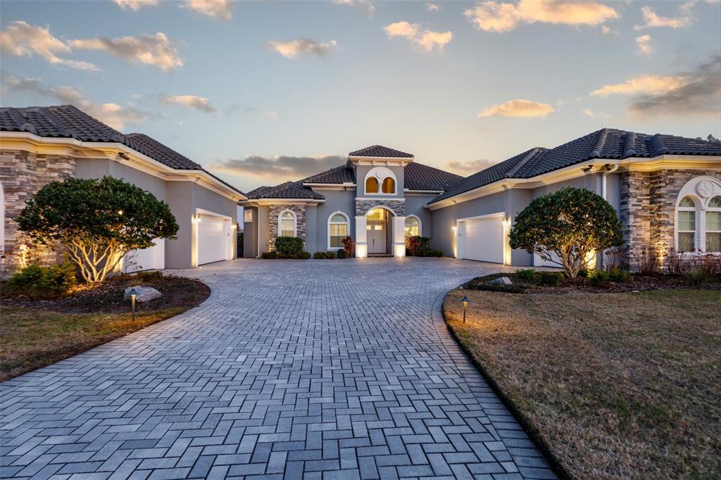 10605 Midview Terrace in Thonotosassa, FL - Foto de edificio