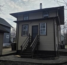321 Albert Ave in Rockford, IL - Building Photo - Building Photo