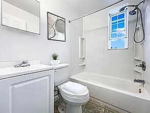 5800 N 16th St, Unit A in Philadelphia, PA - Building Photo - Building Photo