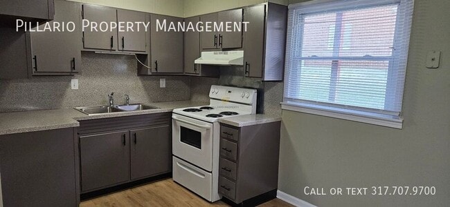 130 W Howard St in Galveston, IN - Building Photo - Building Photo