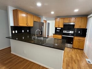 18960 SW Christopher Dr in Beaverton, OR - Foto de edificio - Building Photo