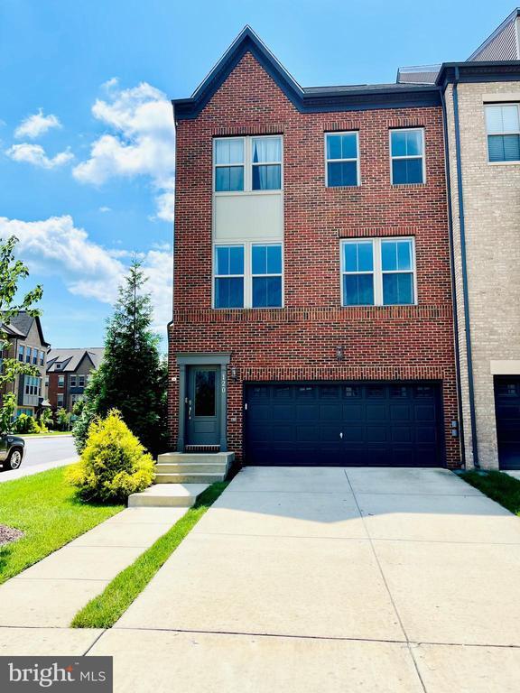 property at 120 Capital Ct