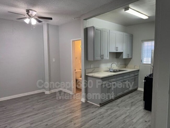 property at 2028 CHESTNUT Ave