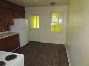 402 Bagnal Dr in Sumter, SC - Building Photo - Building Photo