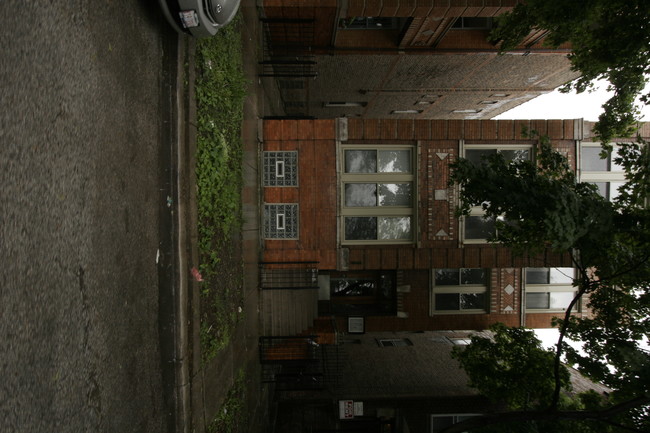 2319 W Haddon Ave in Chicago, IL - Building Photo - Building Photo