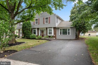 1578 Yeakel Way in Lansdale, PA - Building Photo - Building Photo