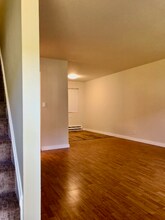 3604 NE 73rd Pl in Seattle, WA - Foto de edificio - Building Photo