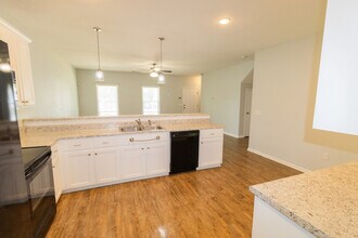 206 Little Magnolia Ln in Statesboro, GA - Building Photo - Building Photo
