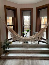 550 W Surf St in Chicago, IL - Building Photo - Building Photo