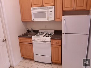 BEAUTIFUL EXTRA LARGE STUDIO IN PRIME MIDT in New York, NY - Building Photo - Building Photo