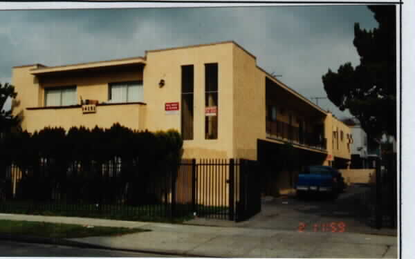 14151 Delano St in Van Nuys, CA - Building Photo - Building Photo