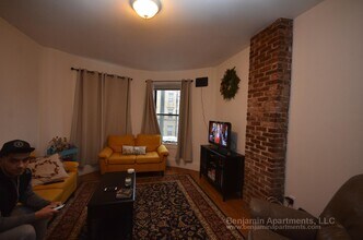 878 Huntington Ave in Boston, MA - Building Photo - Building Photo
