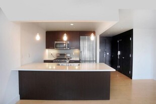 5-09-9 48th Ave in Queens, NY - Building Photo