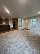 90686 Poodle Creek Rd in Noti, OR - Building Photo - Building Photo