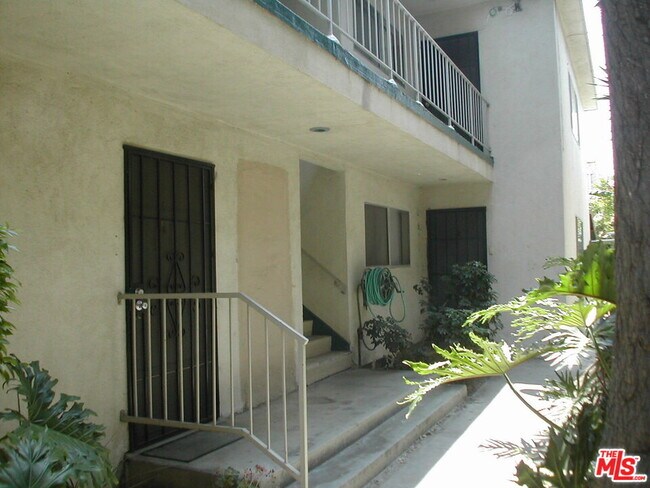12488 Gilmore Ave in Los Angeles, CA - Building Photo - Building Photo