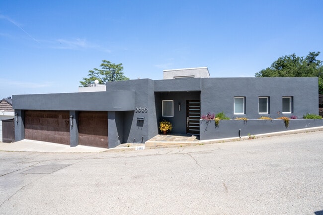 property at 3865 Buena Park Dr