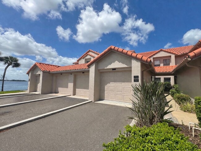 715 Magnolia Pl in Winter Haven, FL - Building Photo - Building Photo