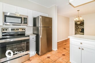 1301 Leeway Ave in Orlando, FL - Foto de edificio - Building Photo