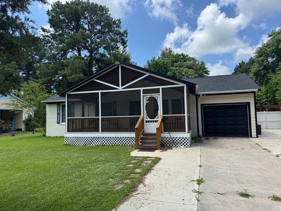 464 N Ridgewood Rd in Tarboro, NC - Building Photo