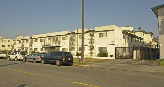 1530 S Gramercy Pl in Los Angeles, CA - Building Photo - Building Photo