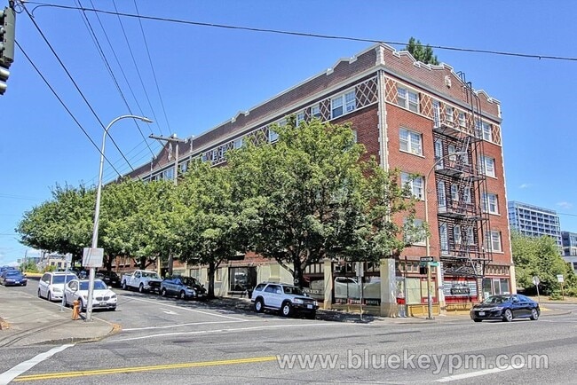 20 NW 16th Ave in Portland, OR - Building Photo - Building Photo