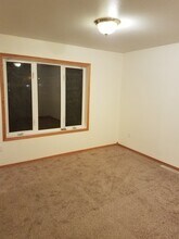 1616 Lake Elmo Dr in Billings, MT - Building Photo - Building Photo