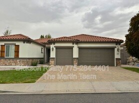 735 Sienna Park Dr in Reno, NV - Building Photo