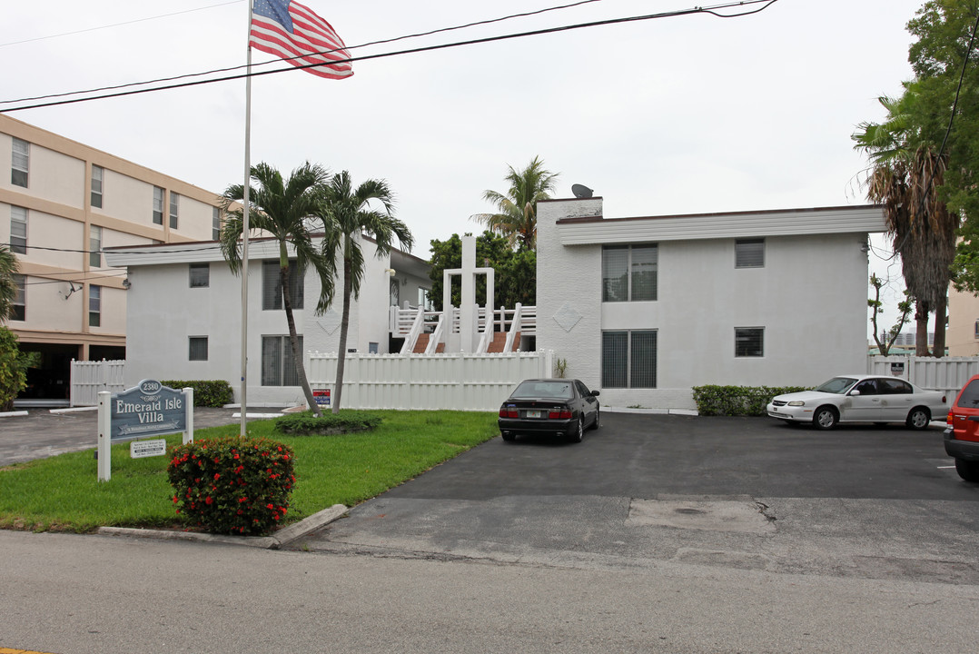 Kingdom Fund 5 LLC in Hallandale Beach, FL - Building Photo