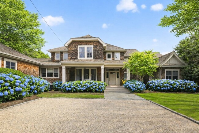 50 Osborne Ln in East Hampton, NY - Building Photo - Building Photo