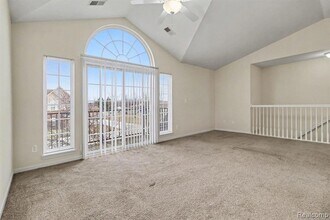 20006 Hidden Oaks Dr in Brownstown Township, MI - Building Photo - Building Photo