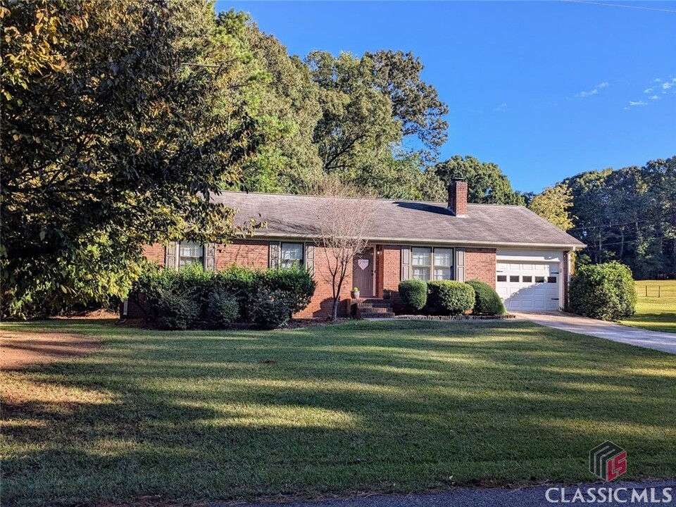 1010 Cherokee Cir in Athens, GA - Building Photo