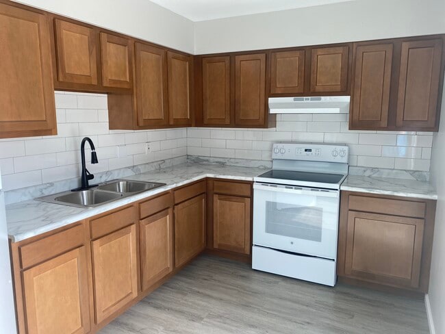 103 lasalle st, Unit 1