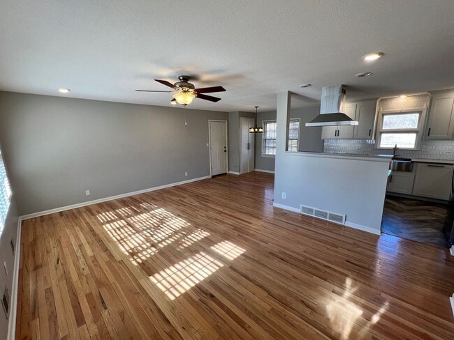 104 NE 73rd St in Kansas City, MO - Building Photo - Building Photo