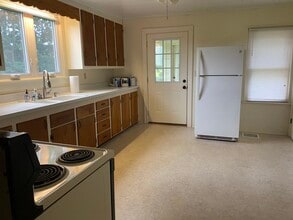402 Bowerman Rd in Scottsville, NY - Building Photo - Building Photo