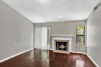 11771 High Plains Dr E in Jacksonville, FL - Building Photo - Building Photo