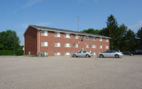 Delta Village Apartments in Lansing, MI - Foto de edificio - Building Photo