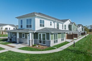 Brookgreen Townhomes in River Falls, WI - Building Photo
